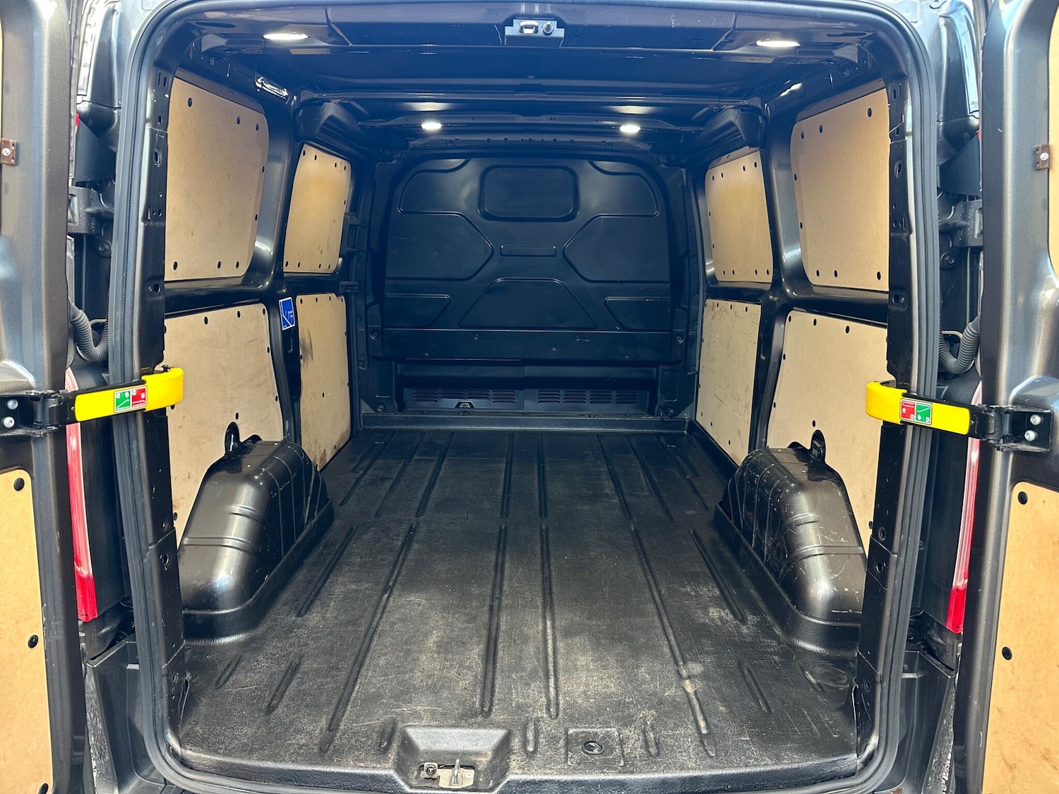 Used Ford Transit Custom 2021 for sale - 76633908: Photo 15