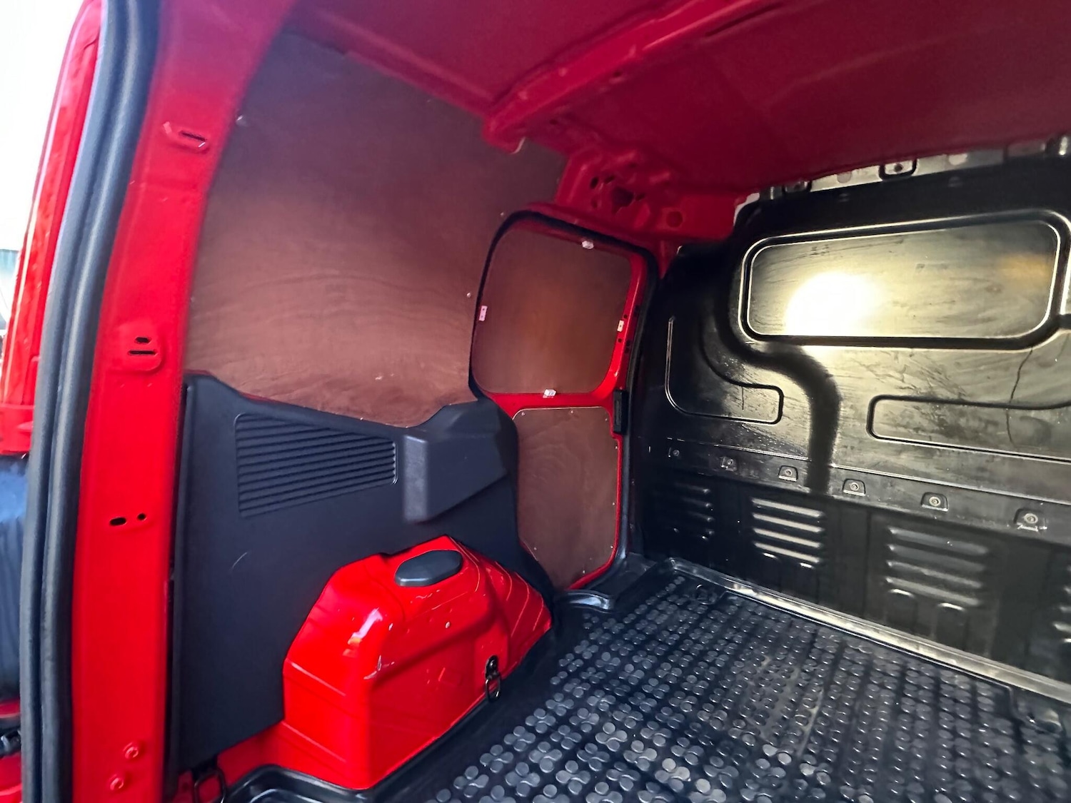 Used Ford Transit Courier 2019 for sale - 77344319: Photo 17