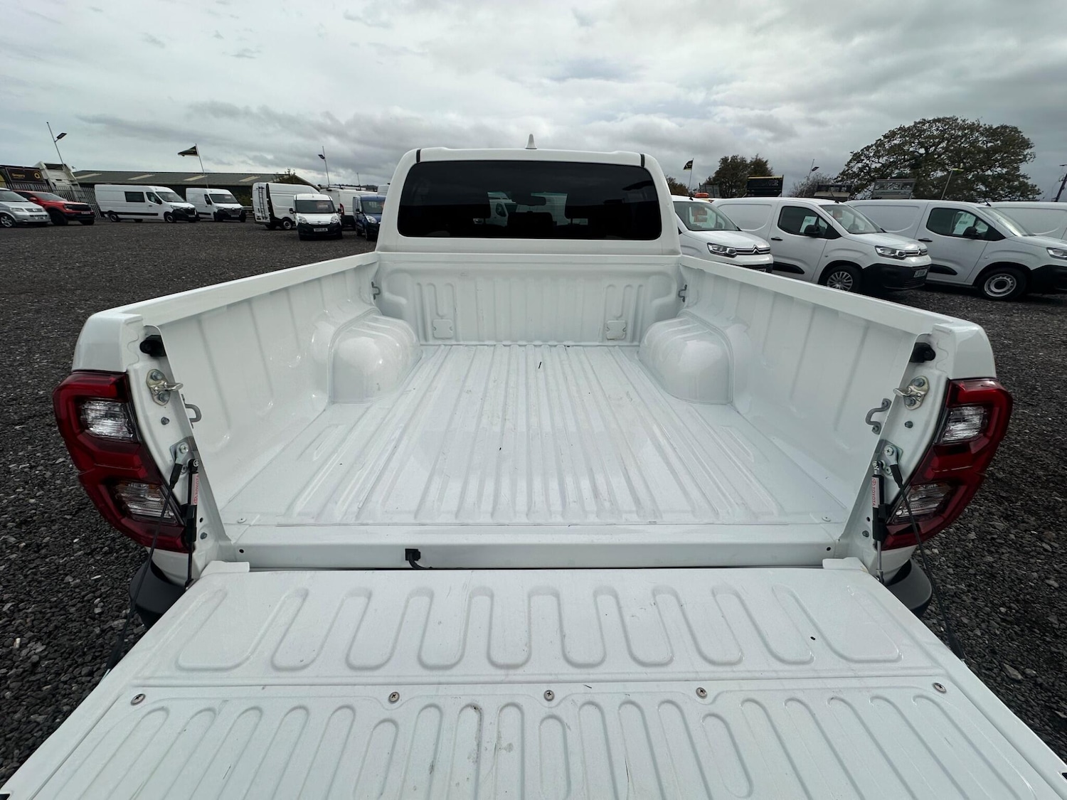 Used Toyota Hilux 2022 for sale - 76995483: Photo 17