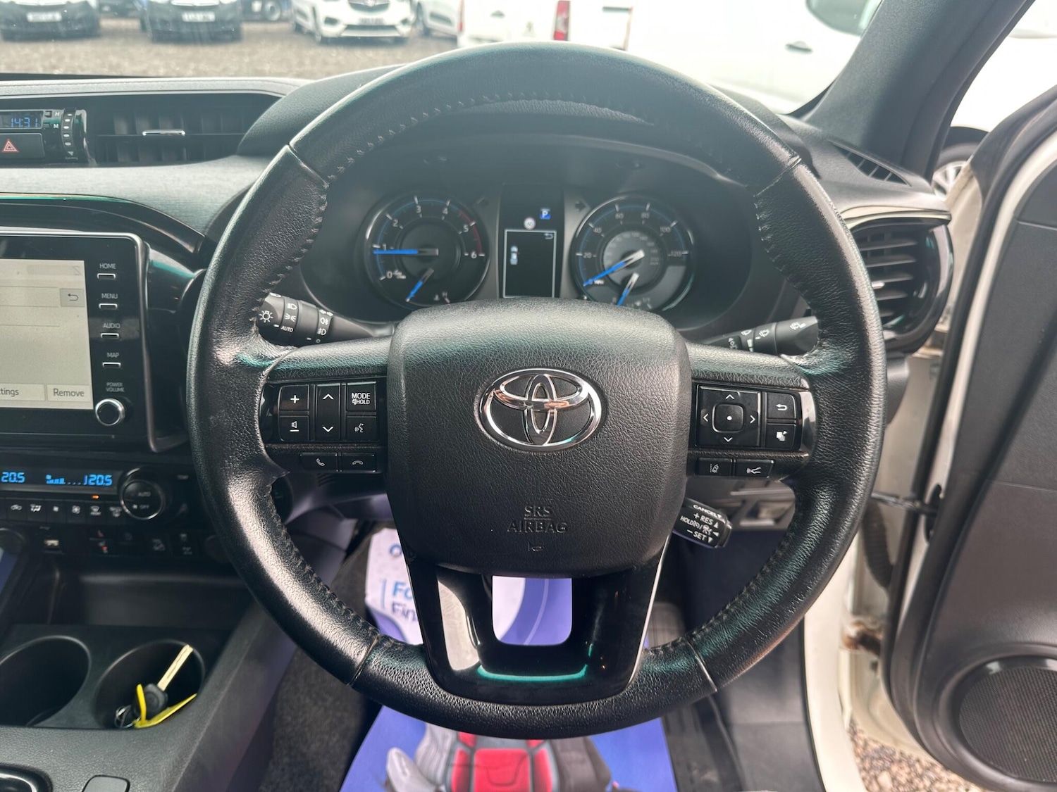 Used Toyota Hilux 2022 for sale - 76995483: Photo 32