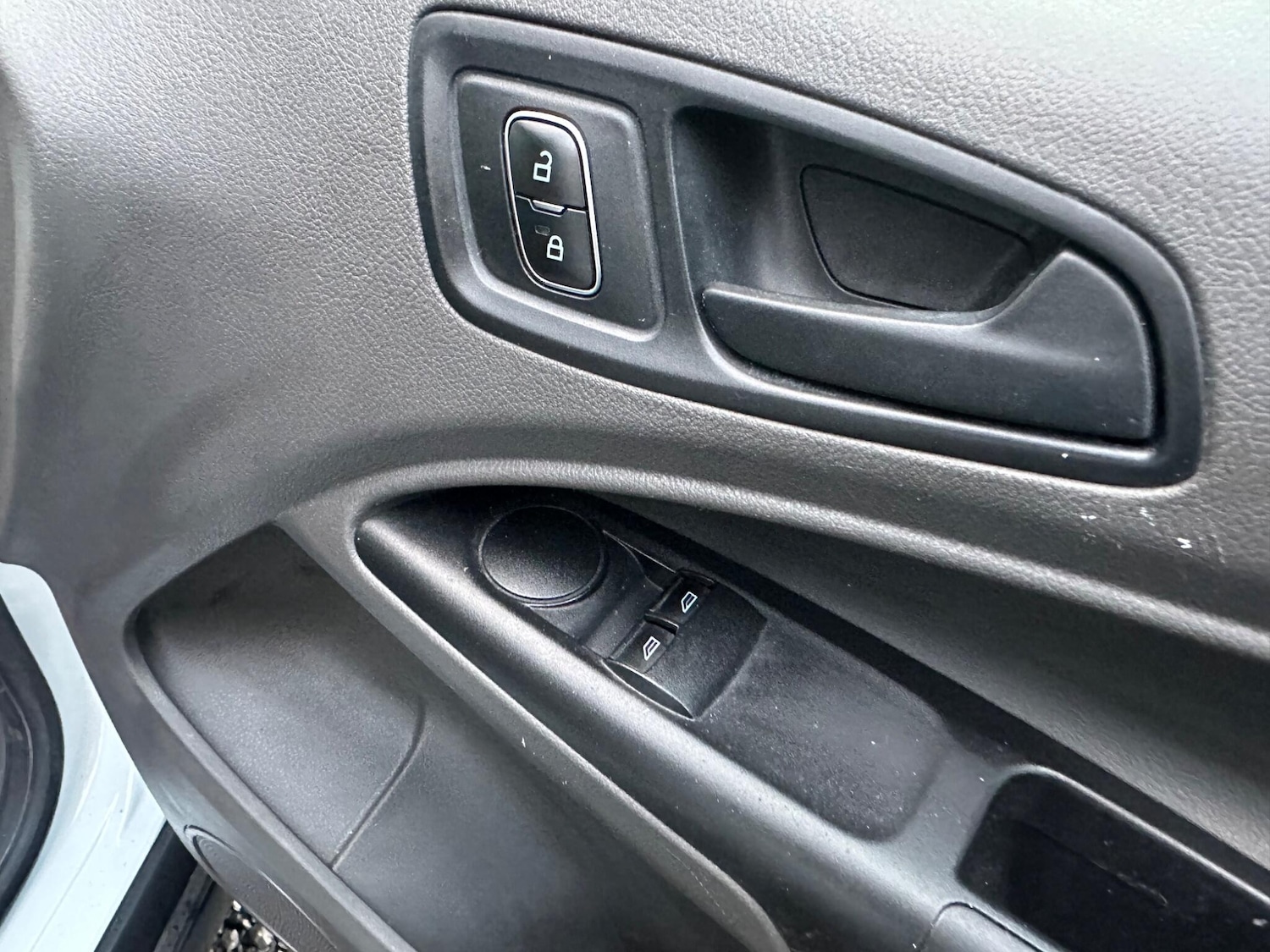 Used Ford Transit Connect 2020 for sale - 76689539: Photo 28