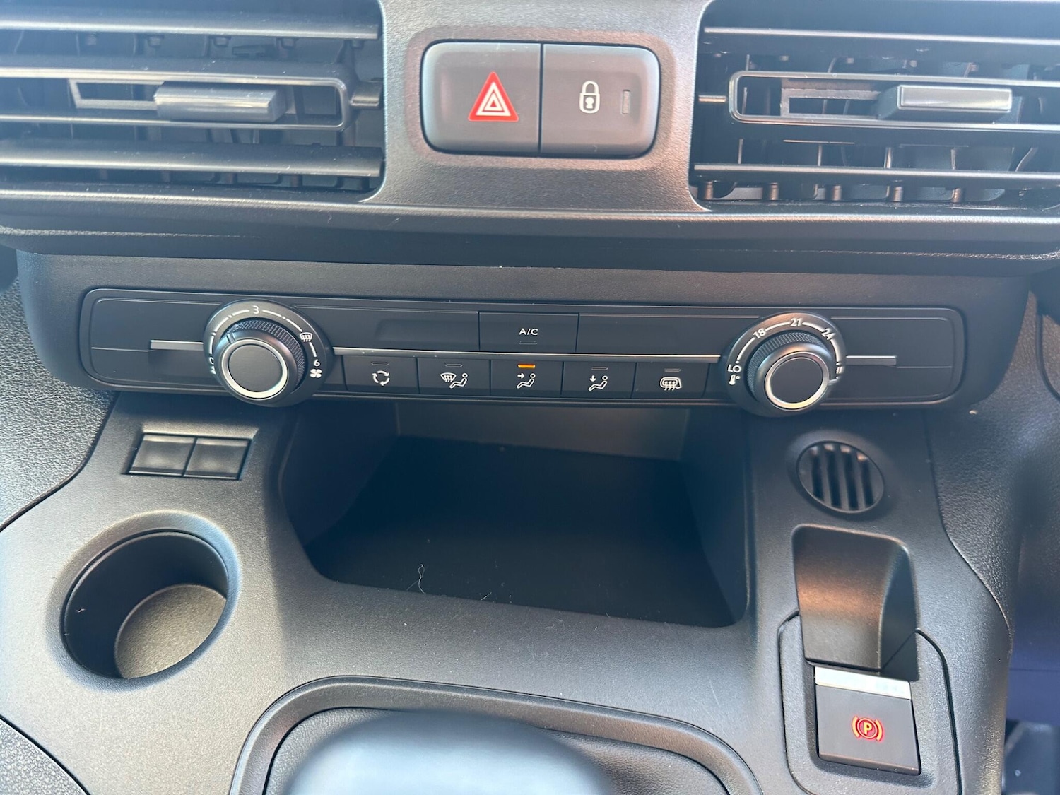 Used Citroen Berlingo 2023 for sale - 77854045: Photo 23