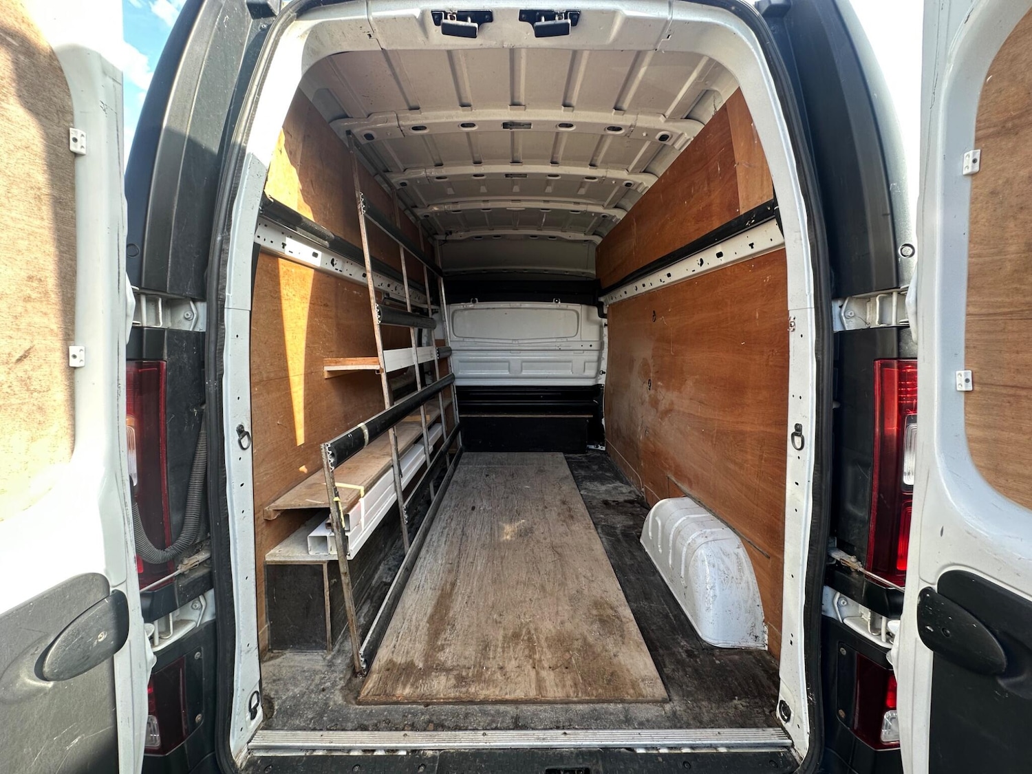 Used Vauxhall Vivaro 2016 for sale - 76136918: Photo 12