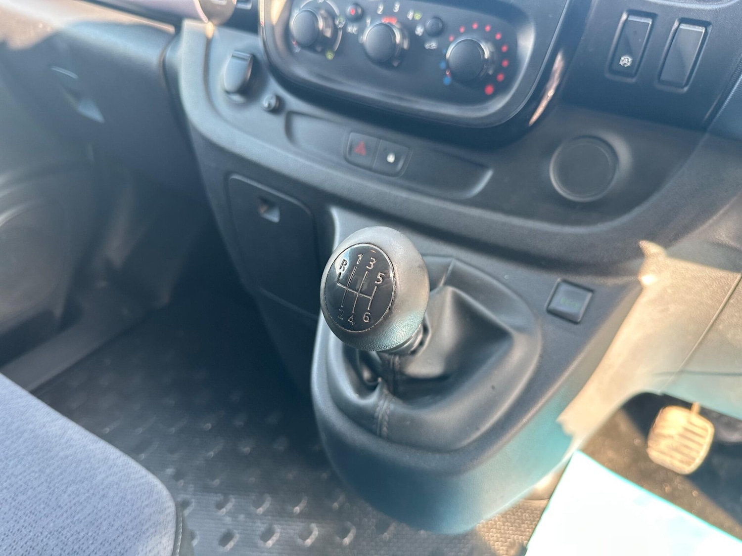Used Vauxhall Vivaro 2016 for sale - 76136918: Photo 21