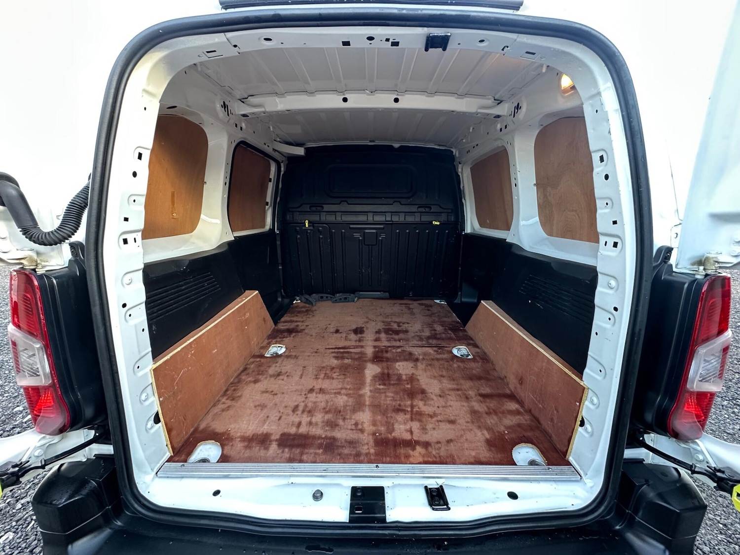 Used Peugeot Partner 2021 for sale - 76060420: Photo 15