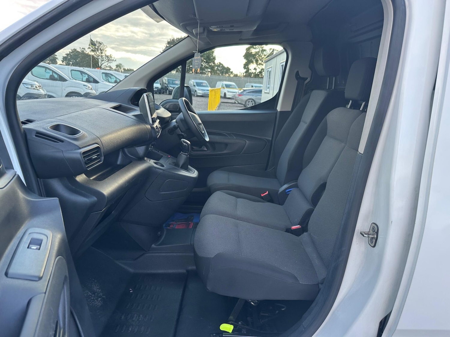 Used Peugeot Partner 2021 for sale - 76060420: Photo 19