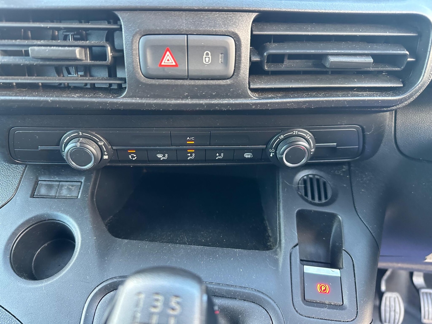 Used Peugeot Partner 2021 for sale - 76060420: Photo 24