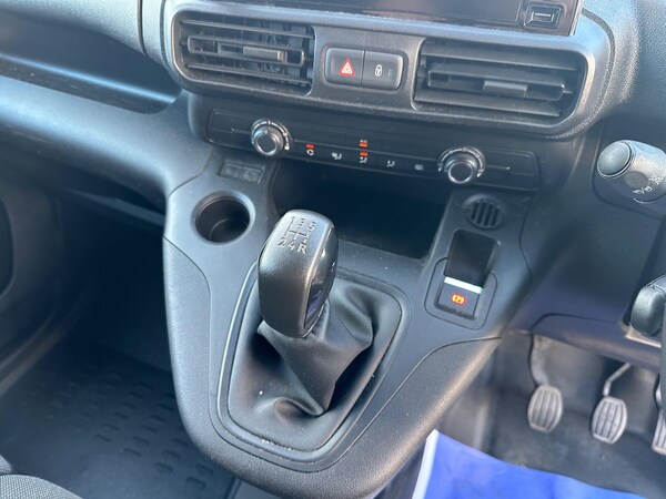 Used Peugeot Partner 2021 for sale - 76060420: Photo 25