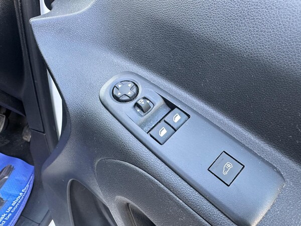 Used Peugeot Partner 2021 for sale - 76060420: Photo 29