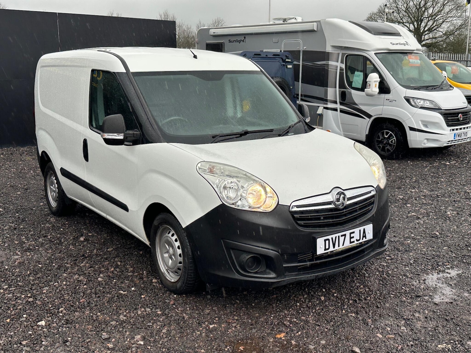 Used Vauxhall Combo 2017 for sale - 76952858: Photo 10