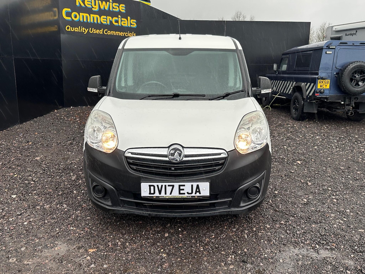 Used Vauxhall Combo 2017 for sale - 76952858: Photo 11