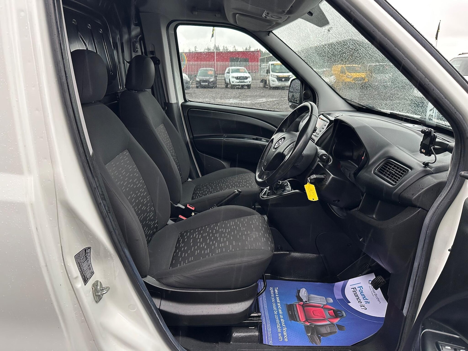 Used Vauxhall Combo 2017 for sale - 76952858: Photo 13