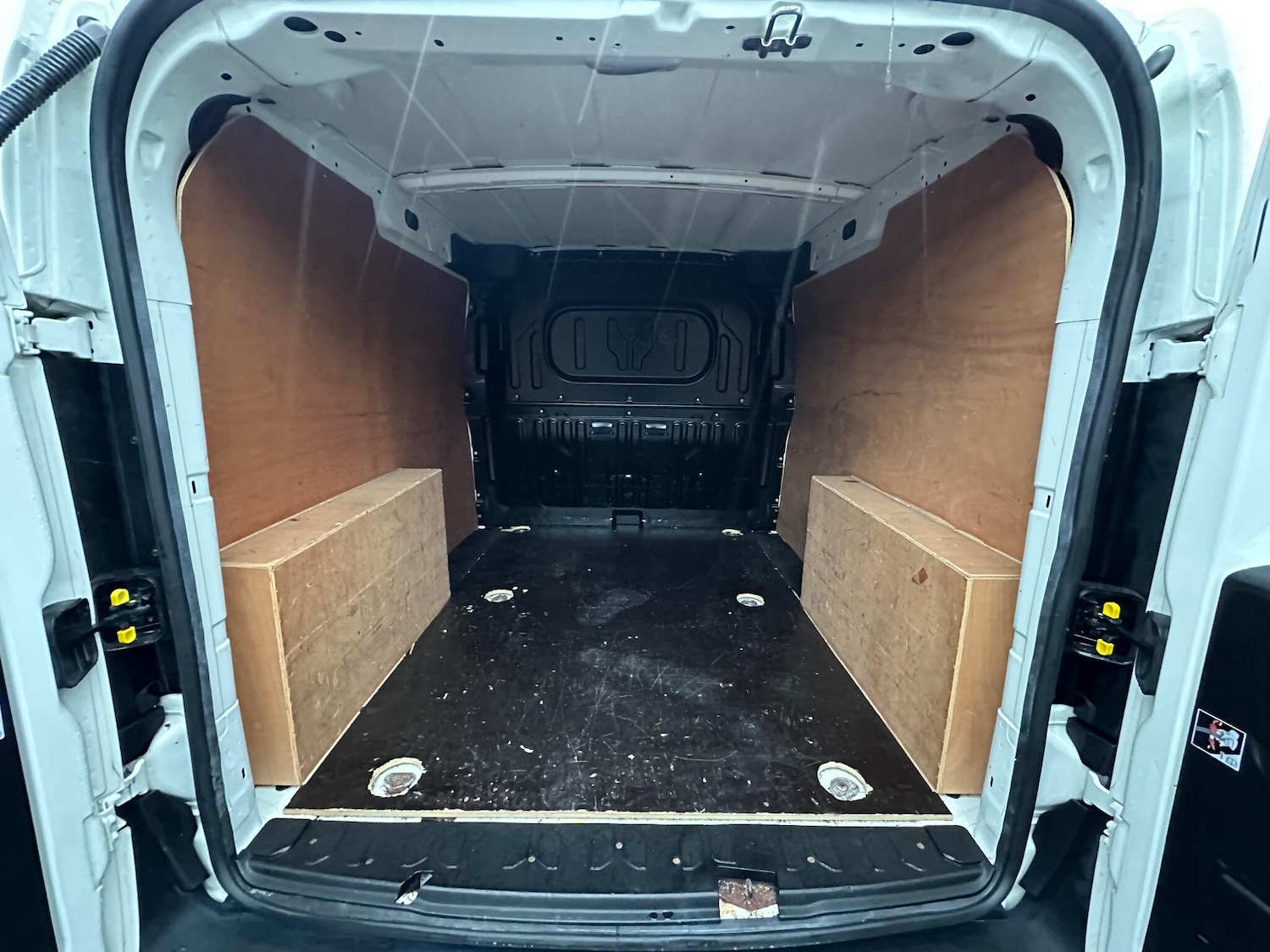 Used Vauxhall Combo 2017 for sale - 76952858: Photo 15