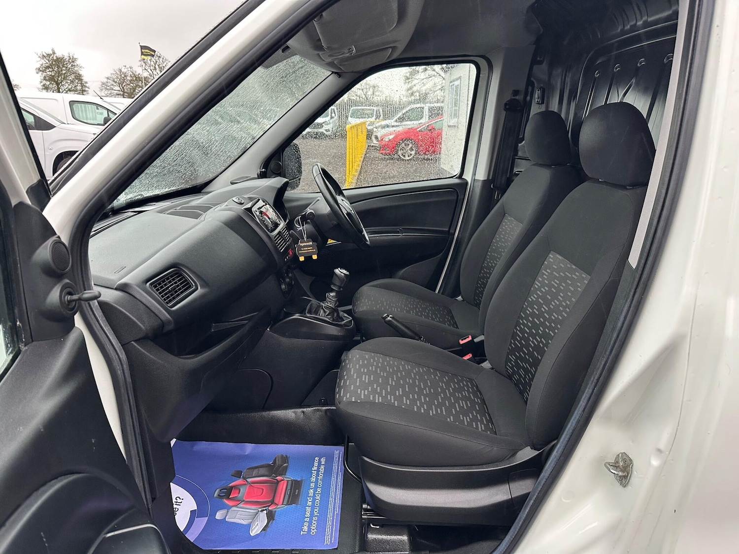 Used Vauxhall Combo 2017 for sale - 76952858: Photo 17