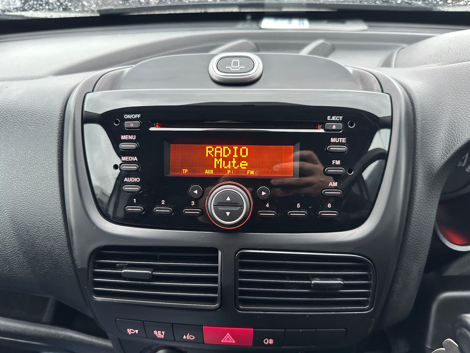 Used Vauxhall Combo 2017 for sale - 76952858: Photo 19