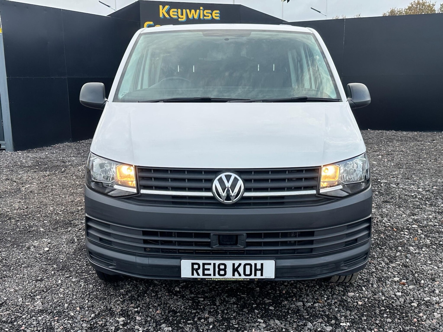 Used Volkswagen Transporter 2018 for sale - 76484773: Photo 12