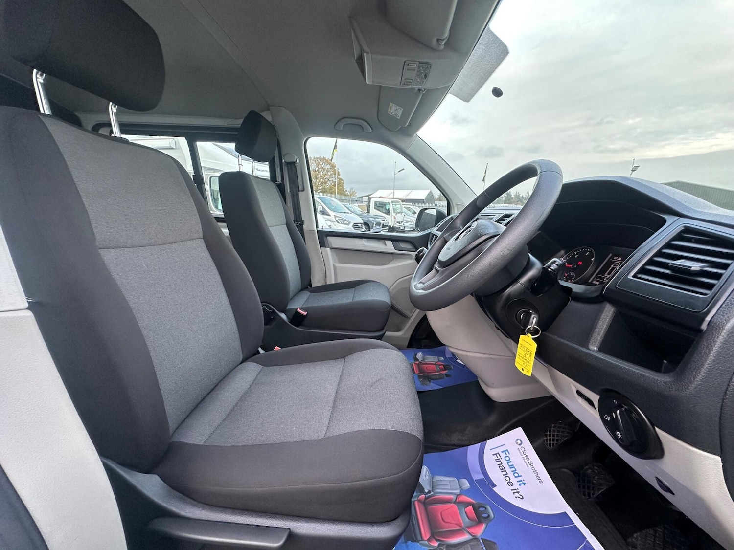 Used Volkswagen Transporter 2018 for sale - 76484773: Photo 14