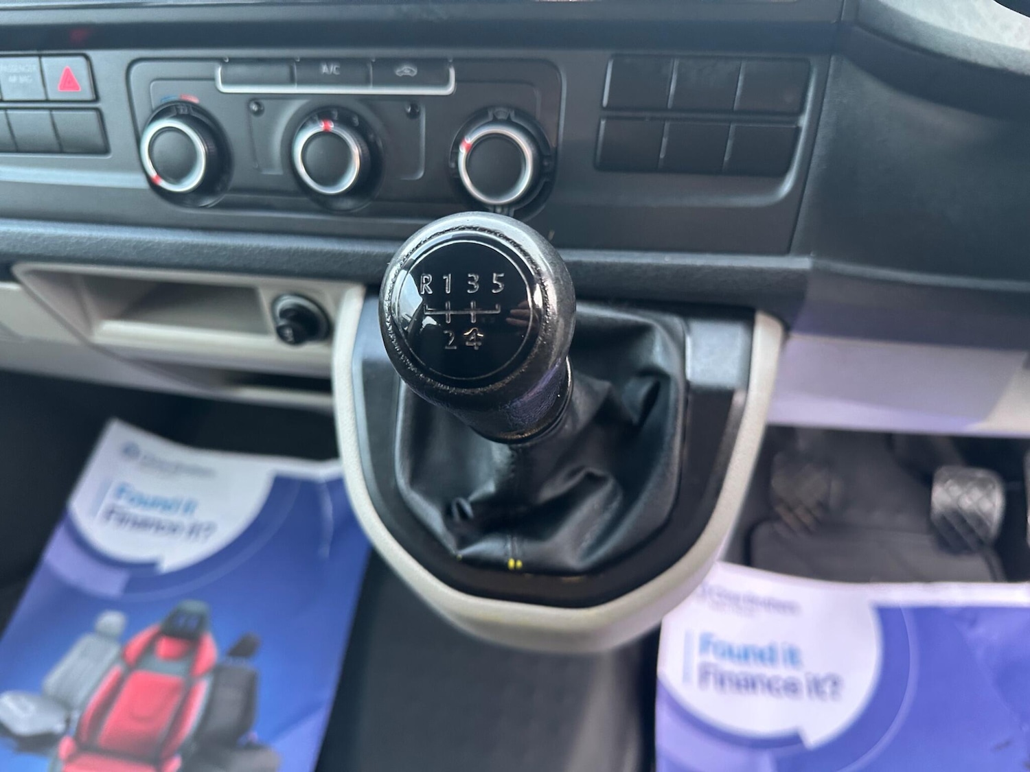 Used Volkswagen Transporter 2018 for sale - 76484773: Photo 26