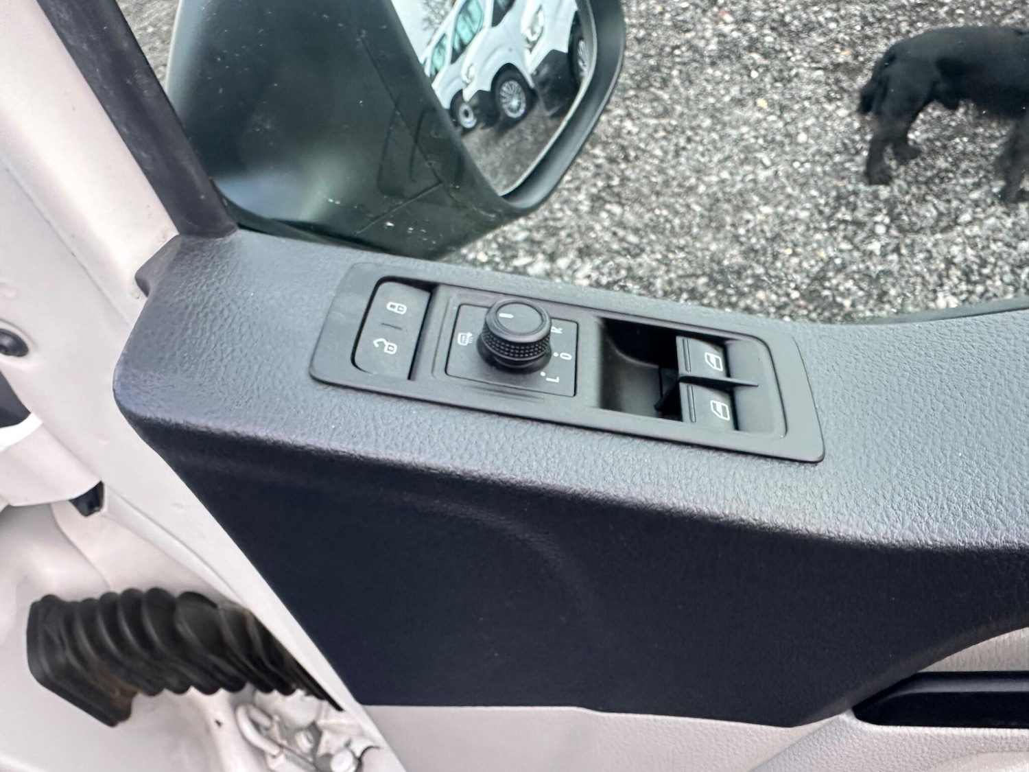 Used Volkswagen Transporter 2018 for sale - 76484773: Photo 27