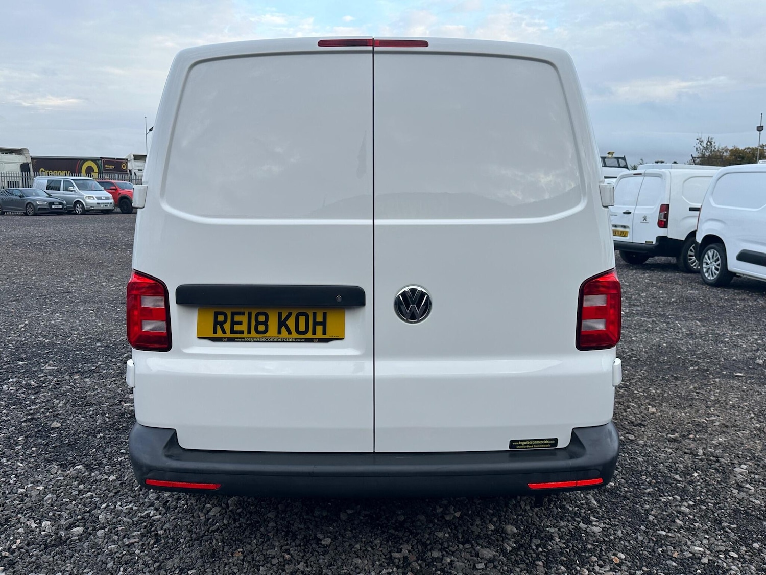 Used Volkswagen Transporter 2018 for sale - 76484773: Photo 8