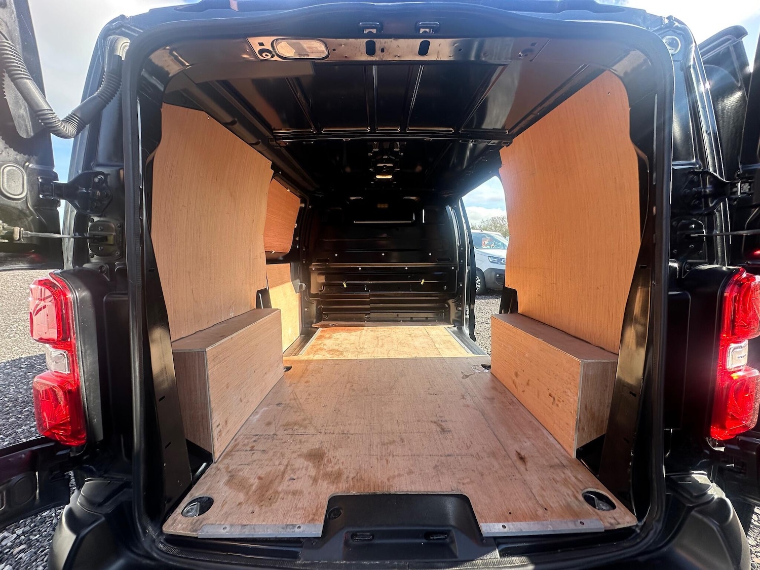 Used Peugeot Expert 2023 for sale - 77657578: Photo 18