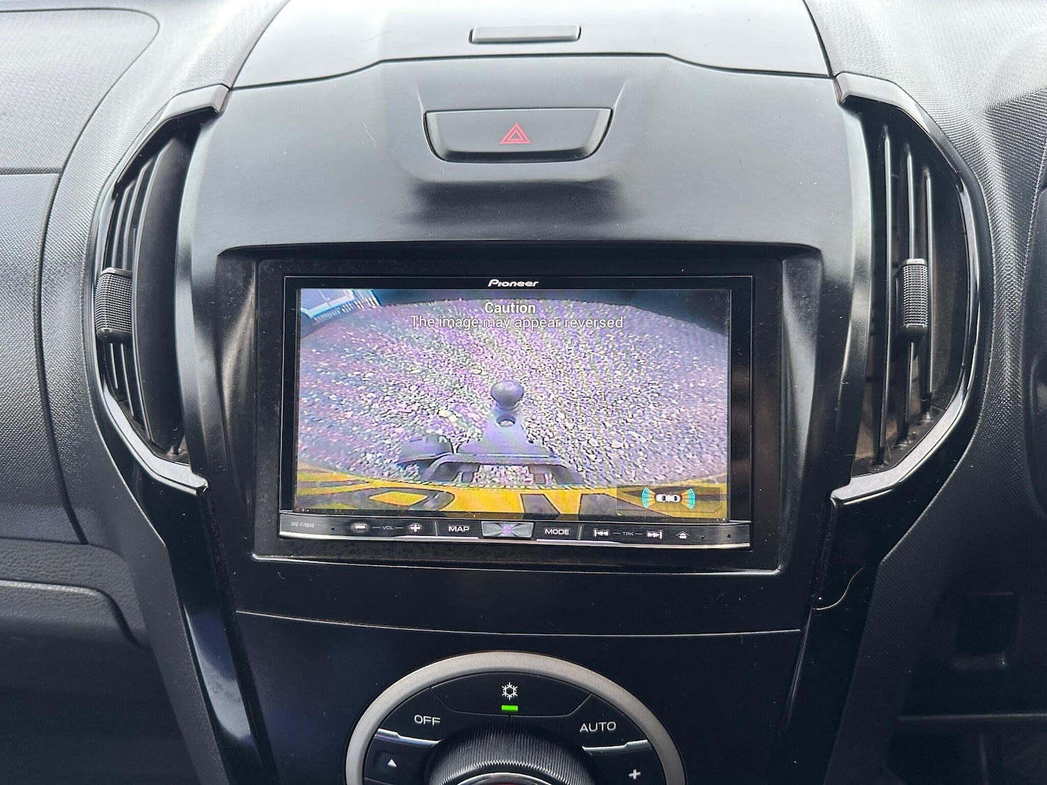 Used Isuzu D-Max 2016 for sale - 77993002: Photo 25