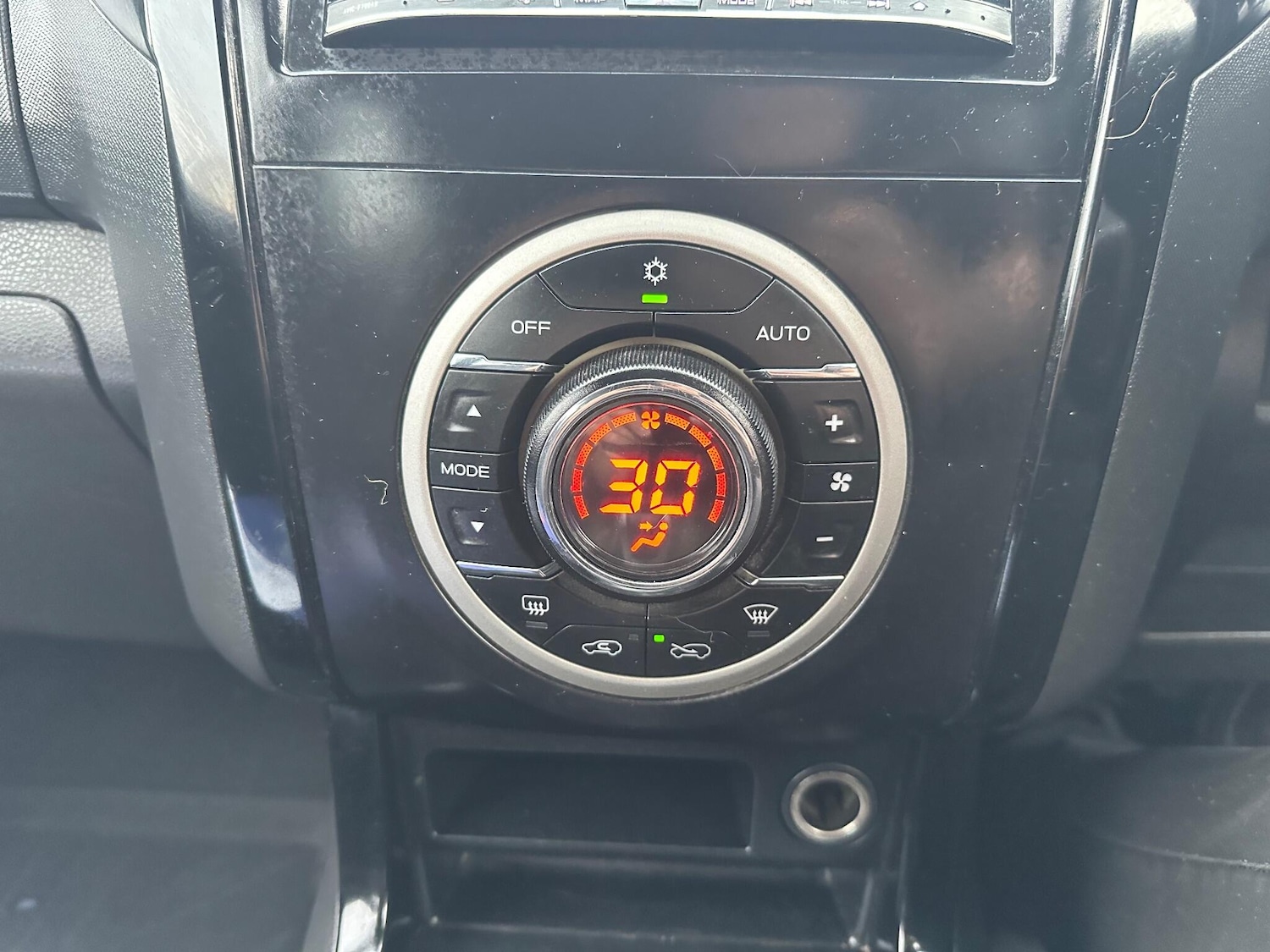 Used Isuzu D-Max 2016 for sale - 77993002: Photo 28