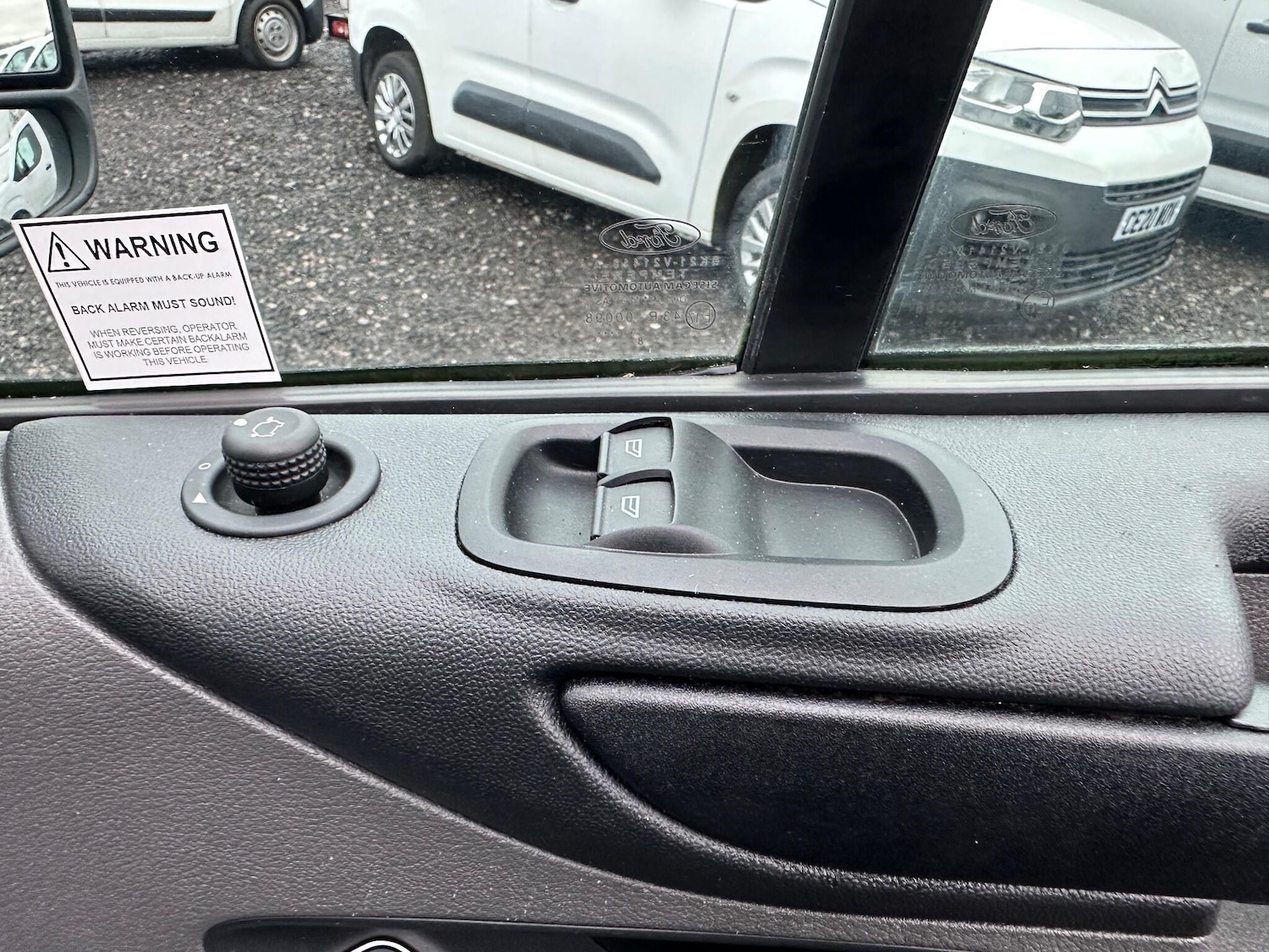 Used Ford Transit Custom 2018 for sale - 77613077: Photo 25