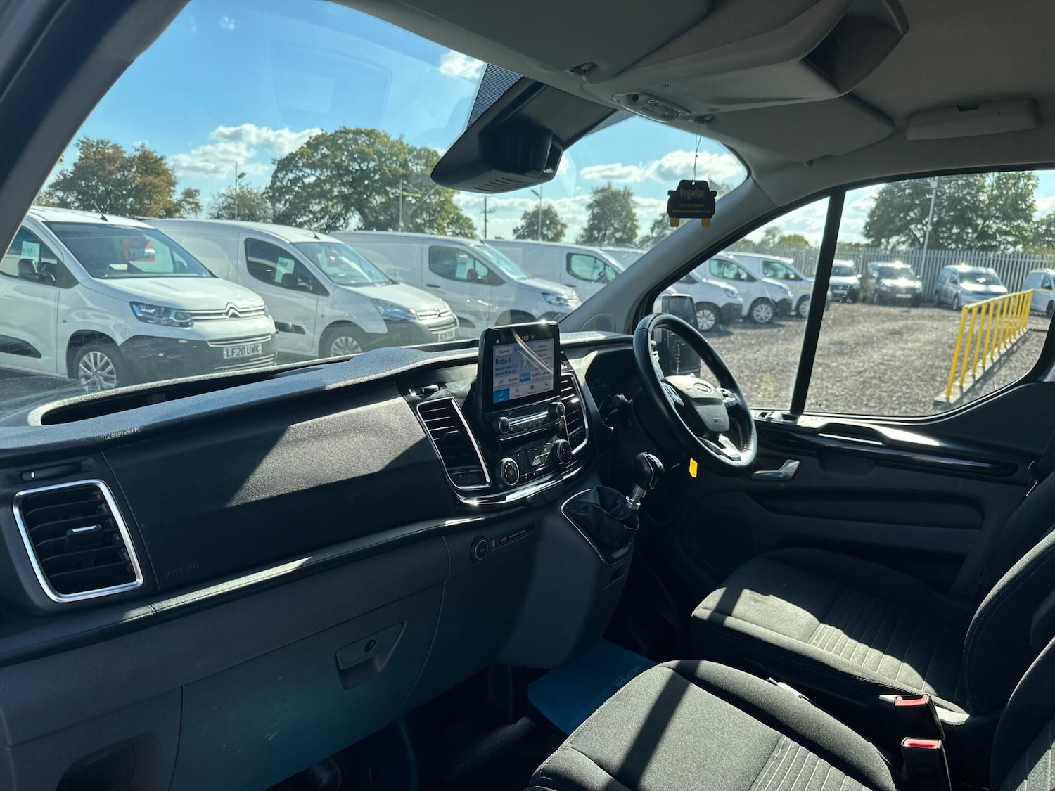 Used Ford Transit Custom 2021 for sale - 76997559: Photo 17