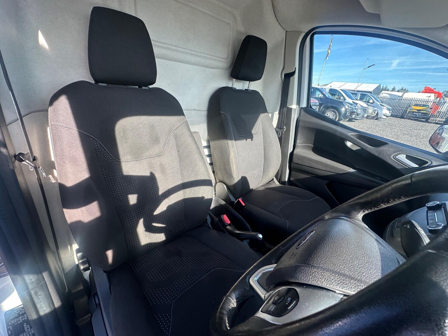 Used Ford Transit Courier 2020 for sale - 76485768: Photo 14