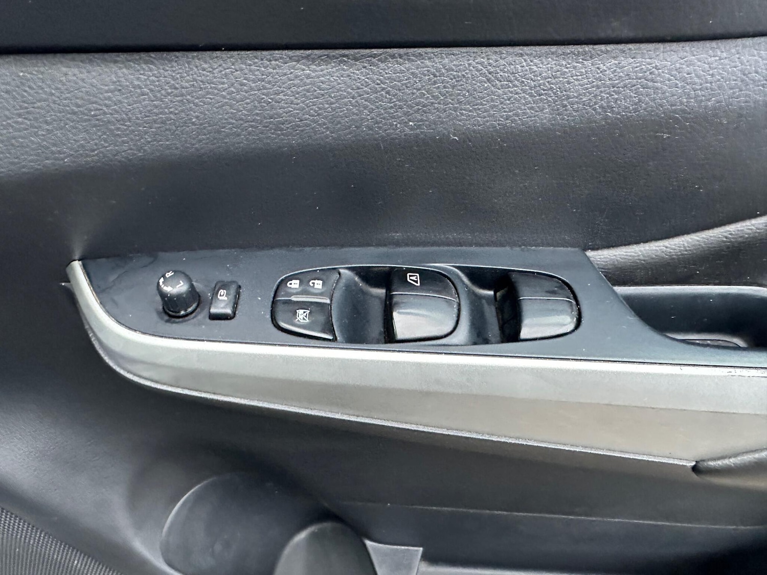 Used Nissan Navara 2019 for sale - 77040249: Photo 29