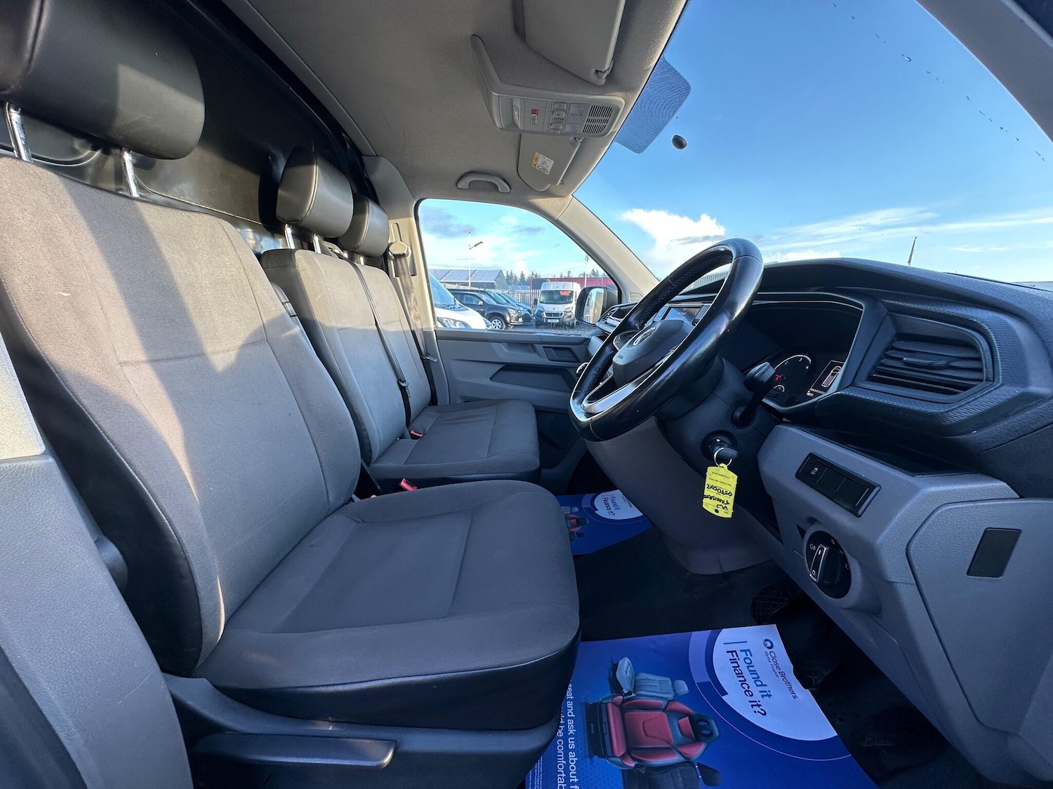 Used Volkswagen Transporter 2020 for sale - 77230603: Photo 14