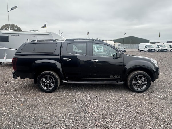 Used Isuzu D-Max 2018 for sale - 76283049: Photo 9