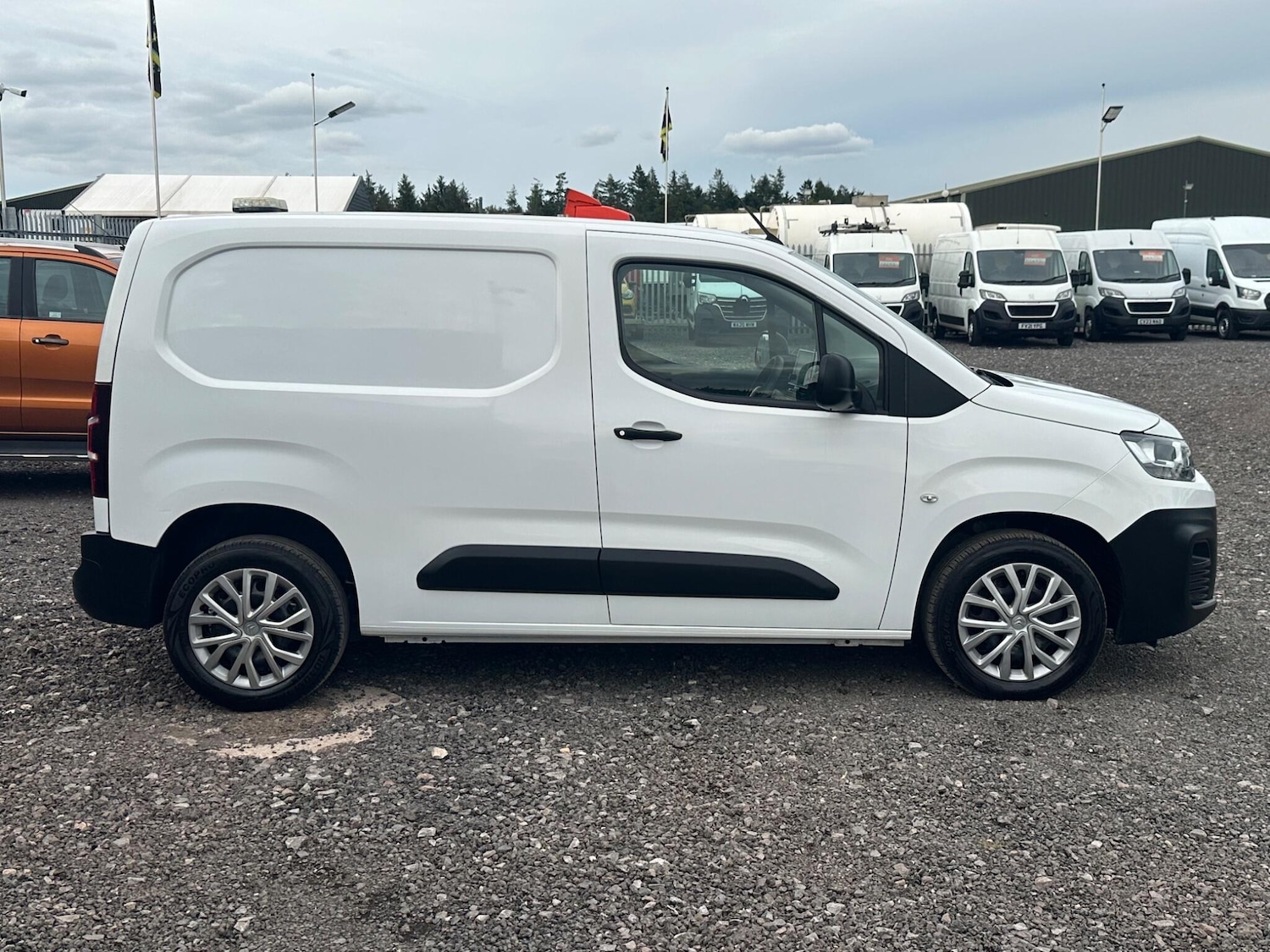 Used Citroen Berlingo 2020 for sale - 76997856: Photo 9