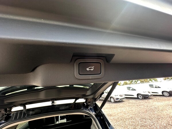 Used Land Rover Discovery 2020 for sale - 75540127: Photo 19