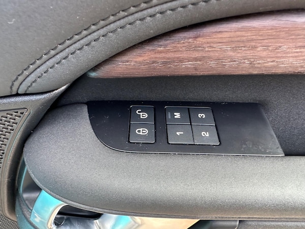 Used Land Rover Discovery 2020 for sale - 75540127: Photo 33