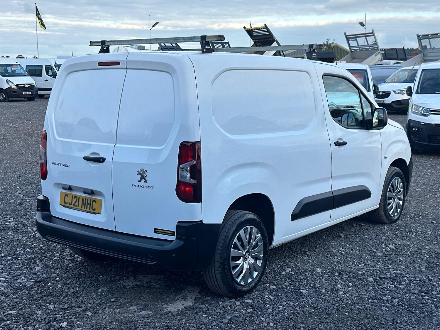 Used Peugeot Partner 2021 for sale - 77109280: Photo 8