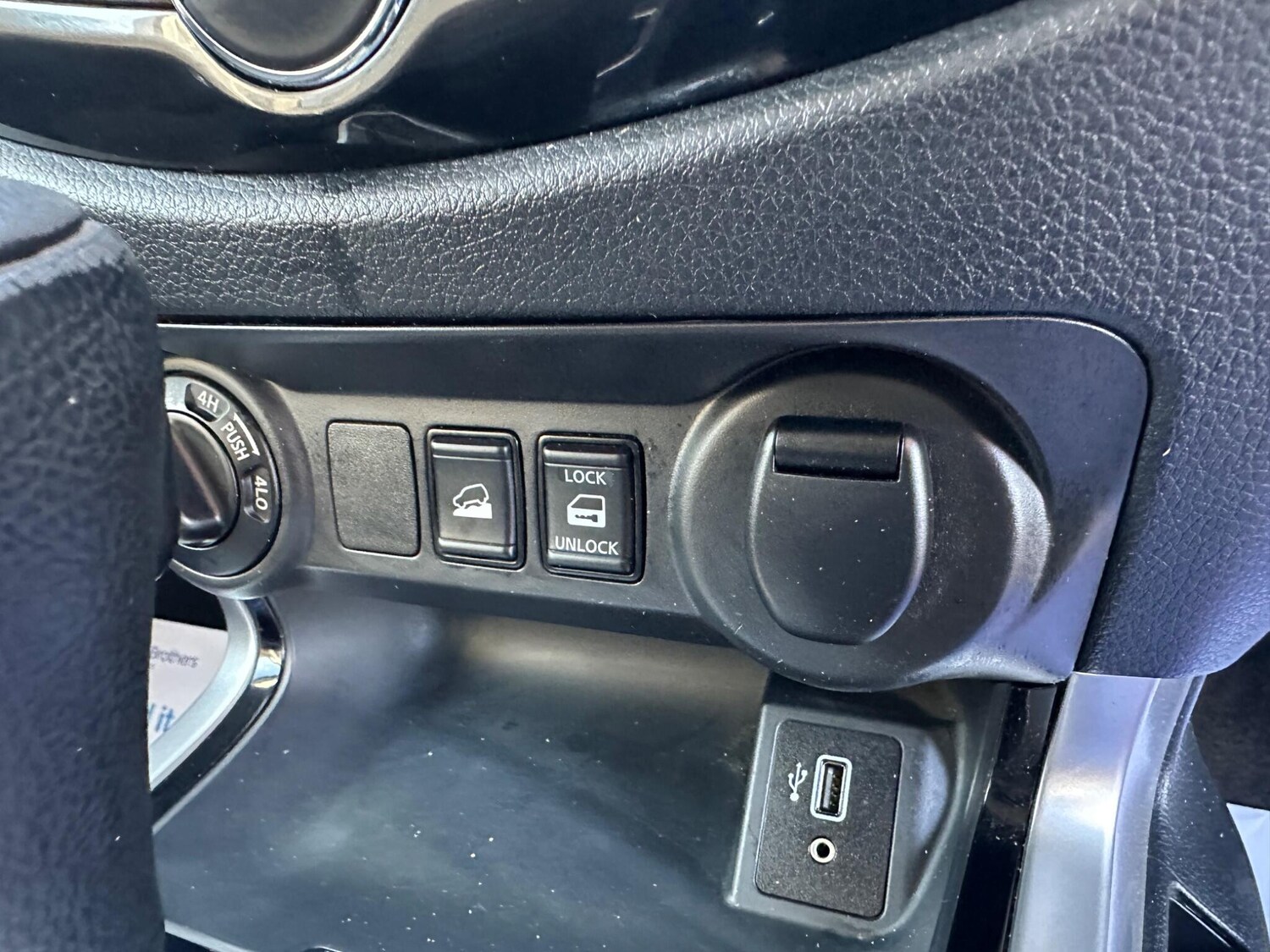 Used Nissan Navara 2021 for sale - 76511787: Photo 25