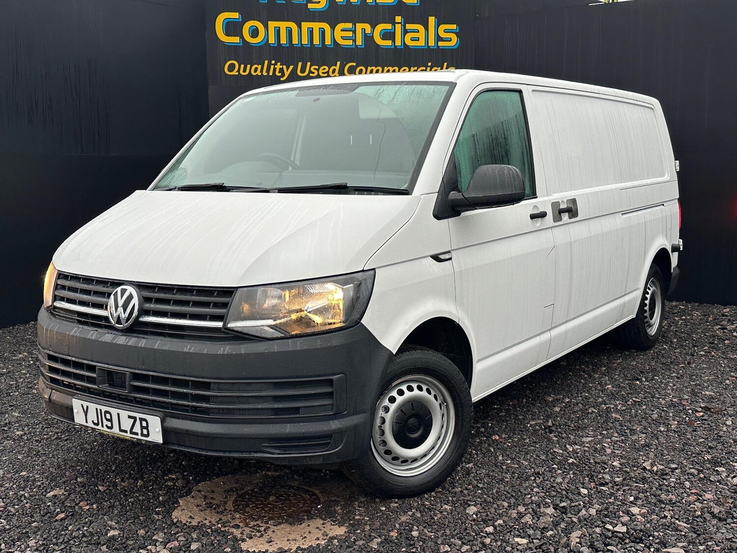 Used Volkswagen Transporter 2019 for sale - 76976532: Photo 3