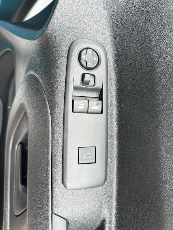 Used Peugeot Partner 2019 for sale - 76072453: Photo 23