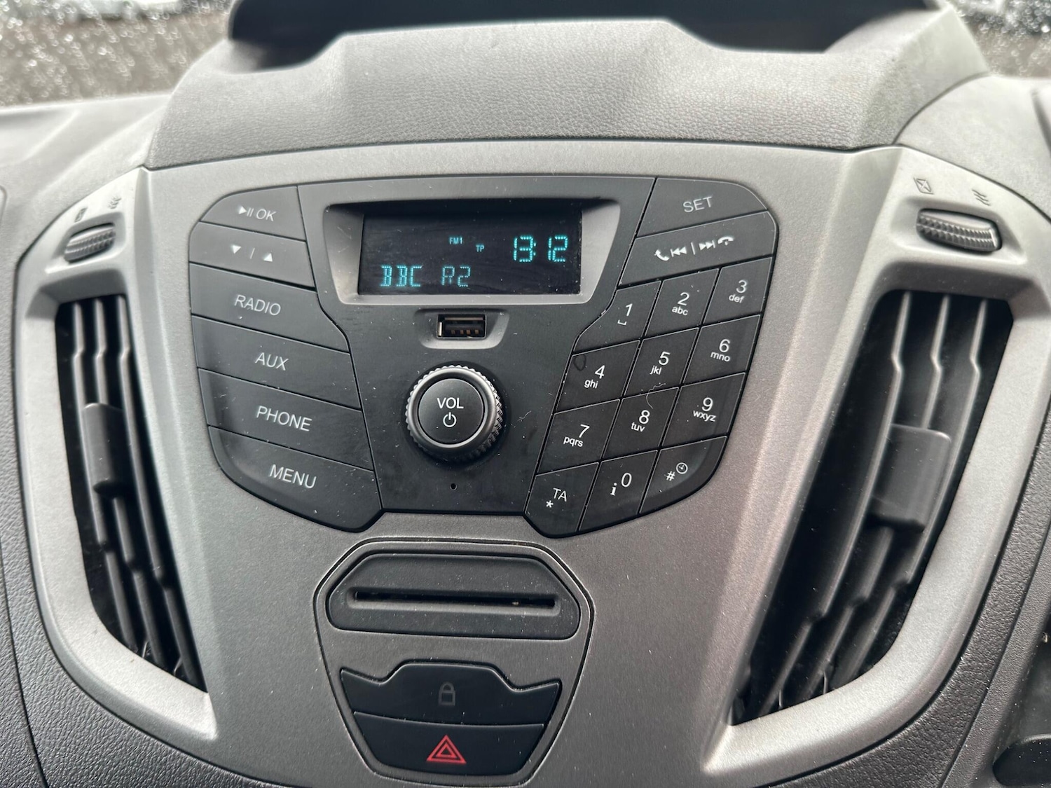 Used Ford Transit Custom 2017 for sale - 76432552: Photo 23