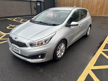 Used Kia Ceed 2017 for sale - 78841458: Photo