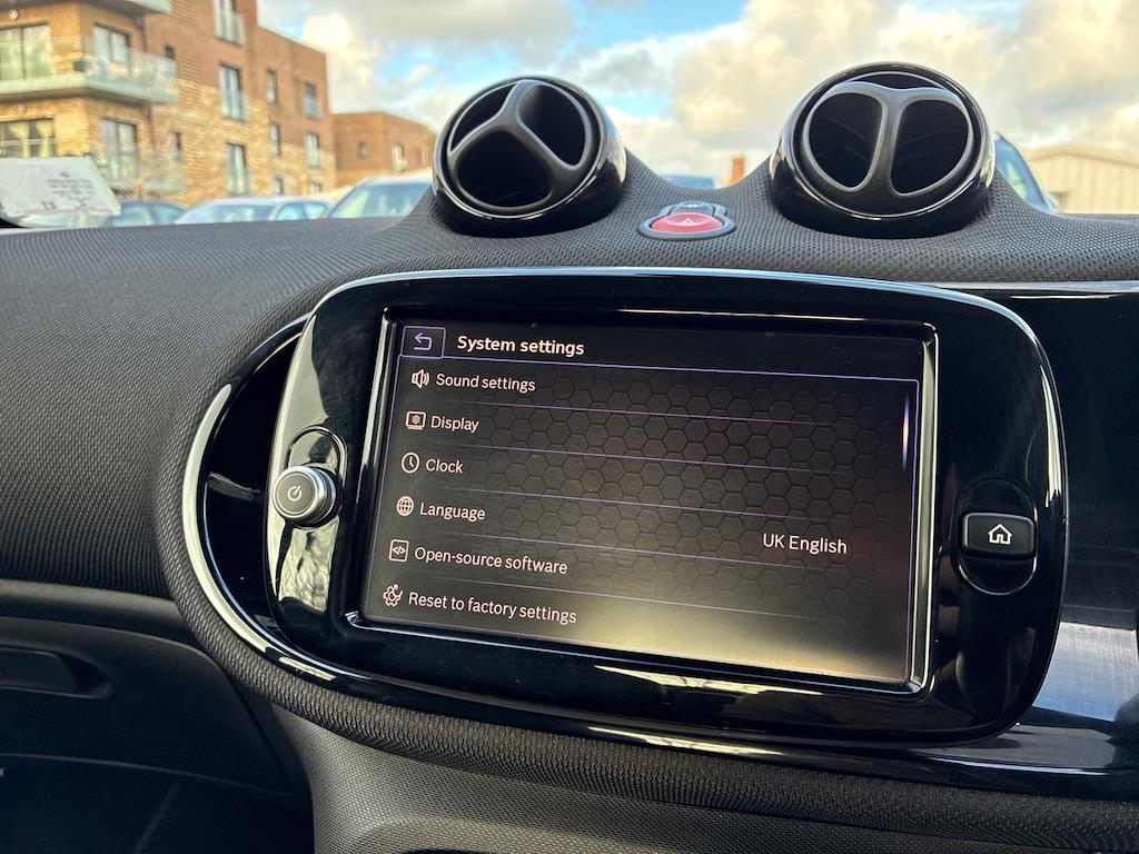 Used smart fortwo 2021 for sale - 76831972: Photo 11