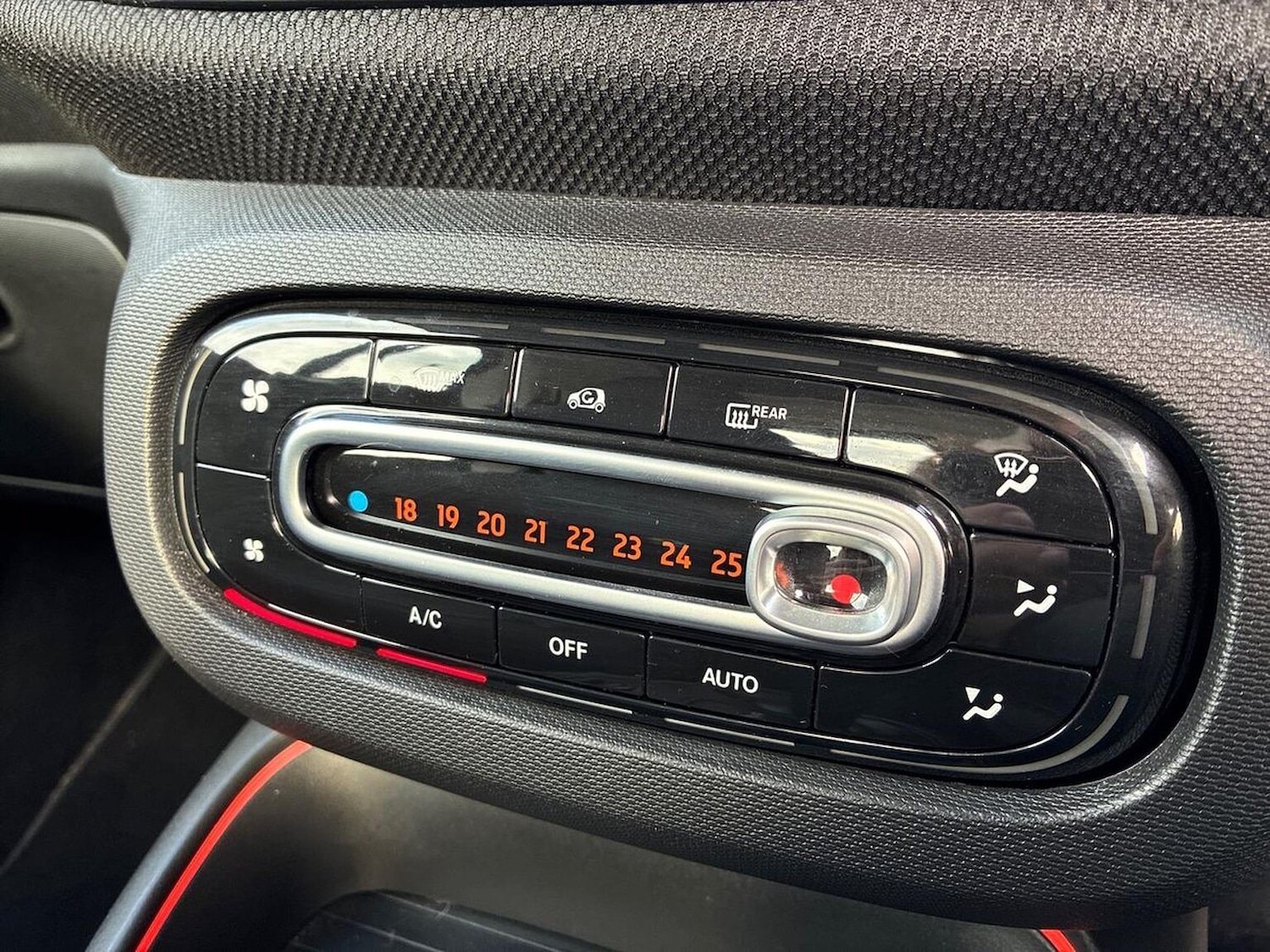 Used smart fortwo 2021 for sale - 76831972: Photo 12