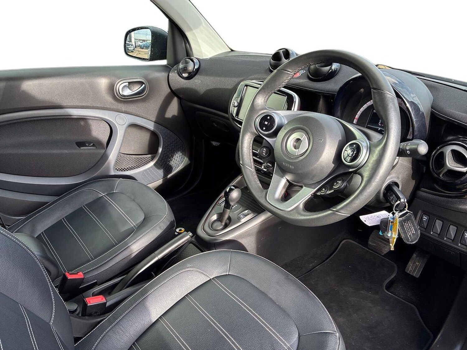 Used smart fortwo 2021 for sale - 76831972: Photo 15