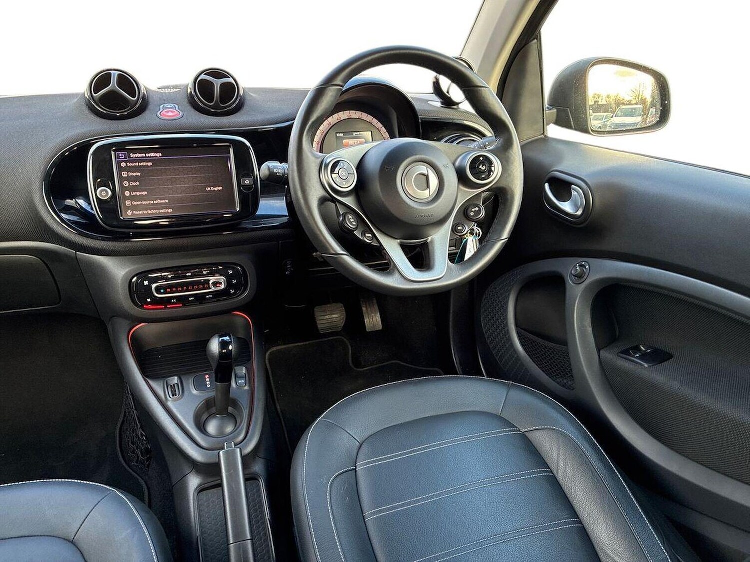 Used smart fortwo 2021 for sale - 76831972: Photo 9