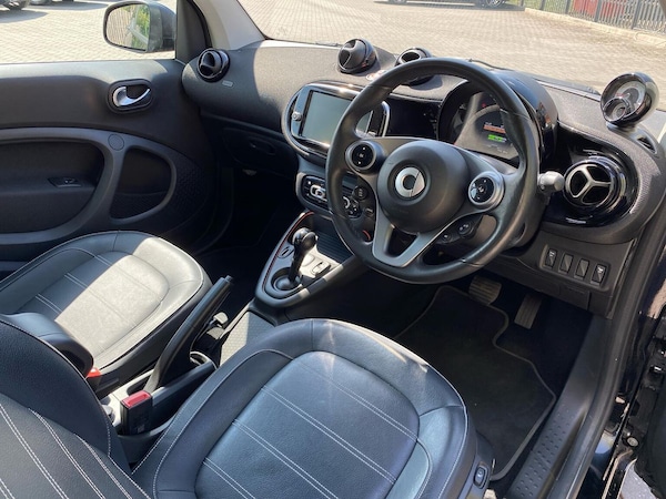 Used smart fortwo 2022 for sale - 76324638: Photo 14