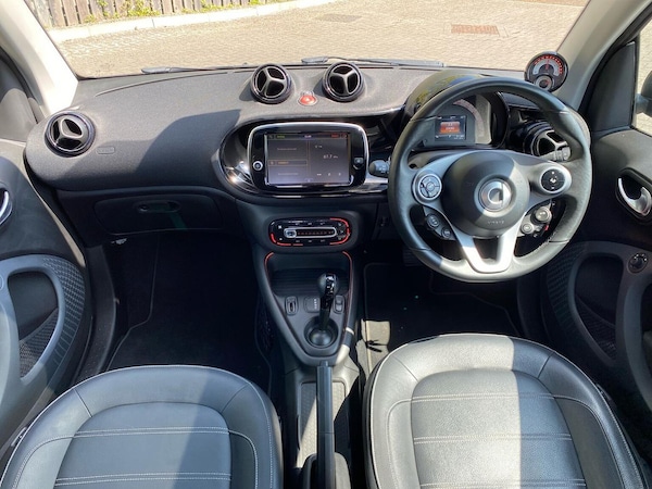 Used smart fortwo 2022 for sale - 76324638: Photo 8
