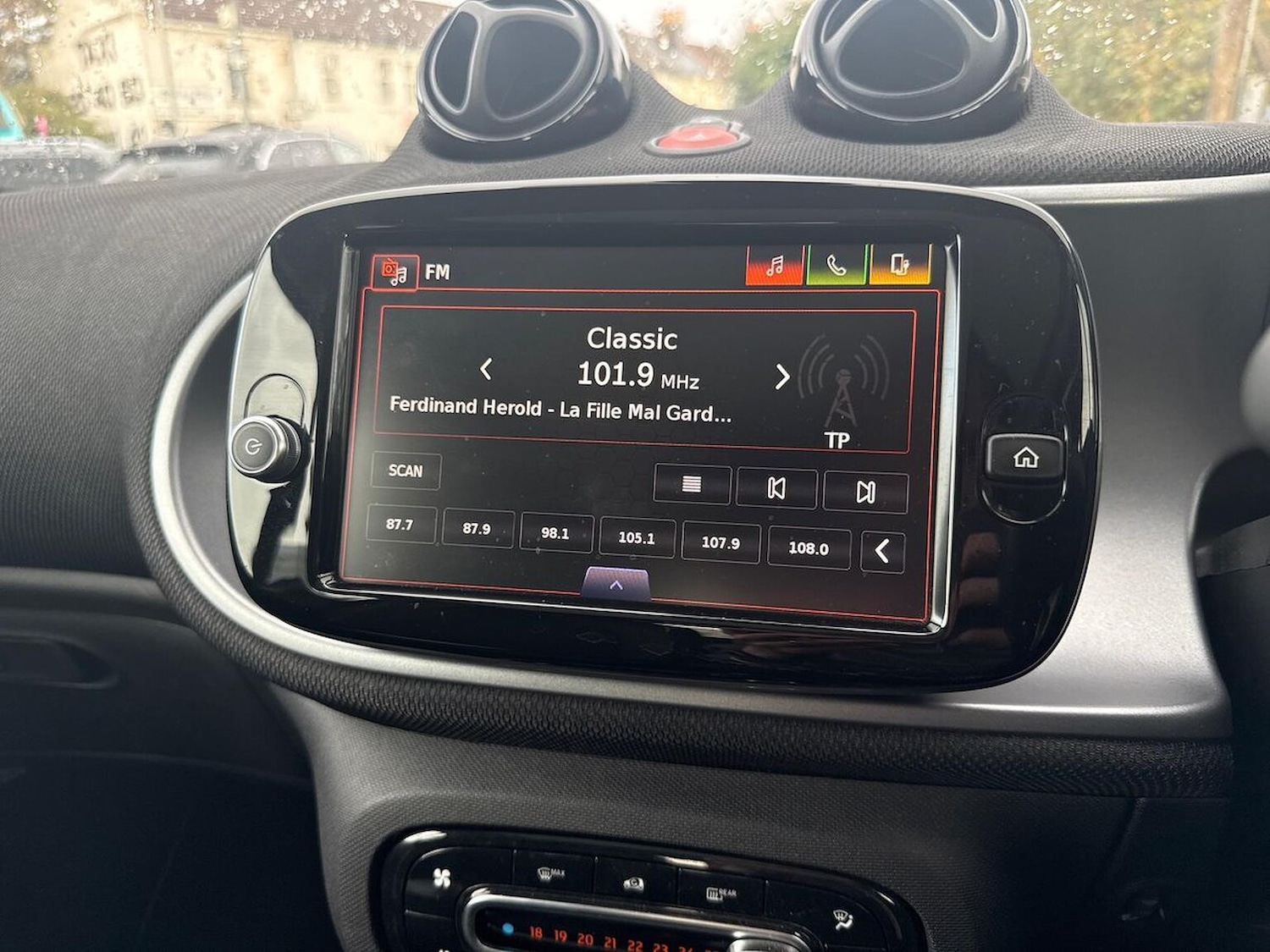 Used smart fortwo 2021 for sale - 76324640: Photo 24