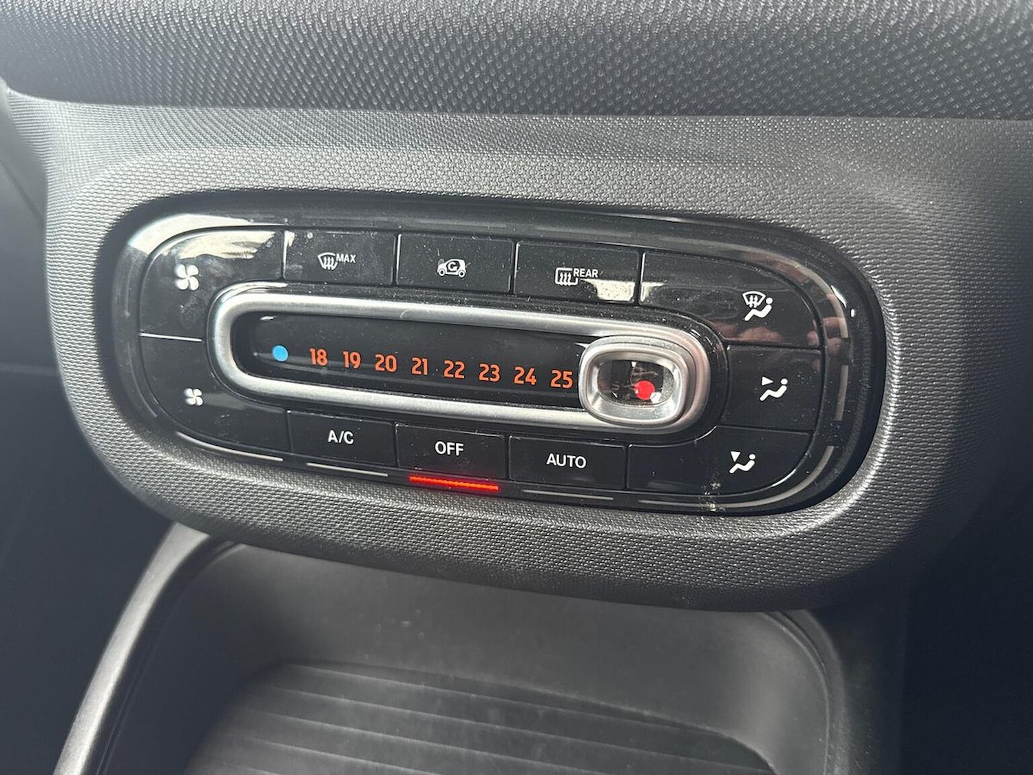 Used smart fortwo 2021 for sale - 76324640: Photo 30